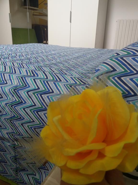 Bed and Breakfast Casa Lungomare à Salernes Extérieur photo