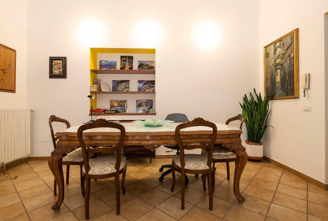 Bed and Breakfast Casa Lungomare à Salernes Extérieur photo